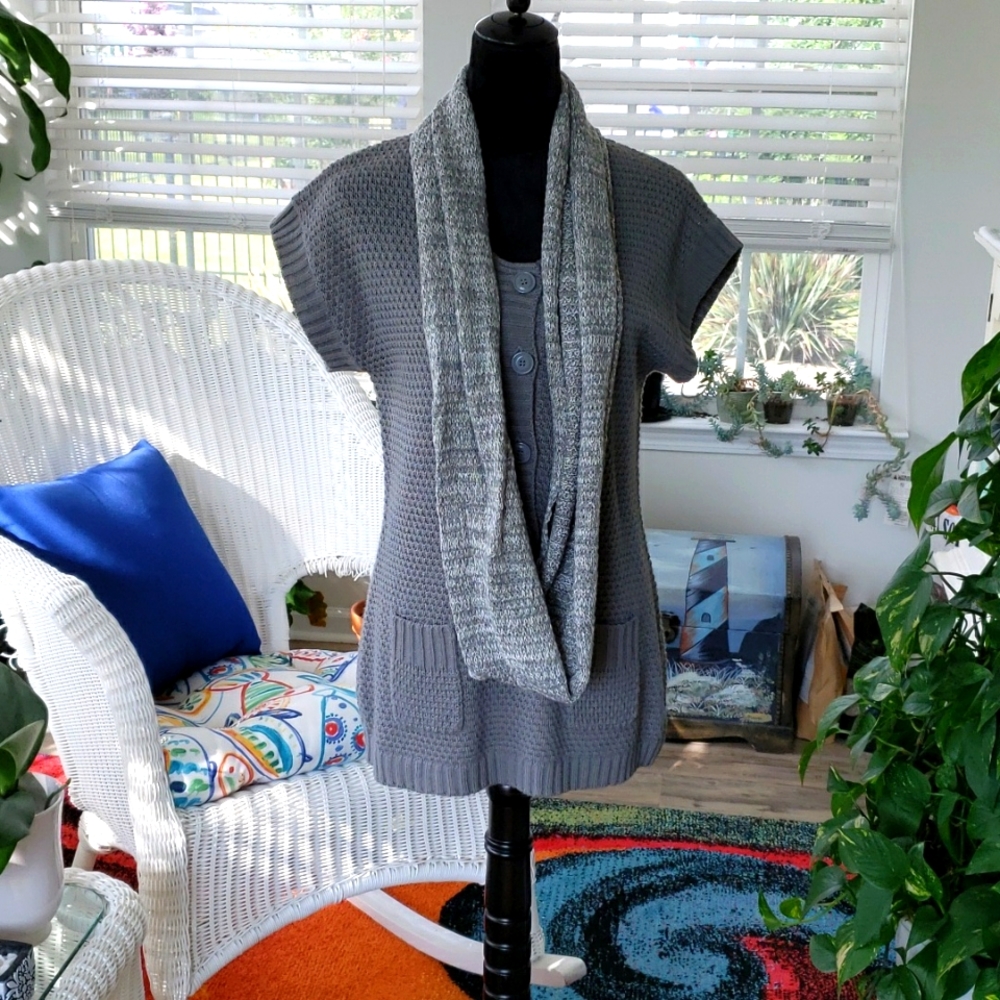 💥Long Gray Sweater & Scarf - L (11-13)